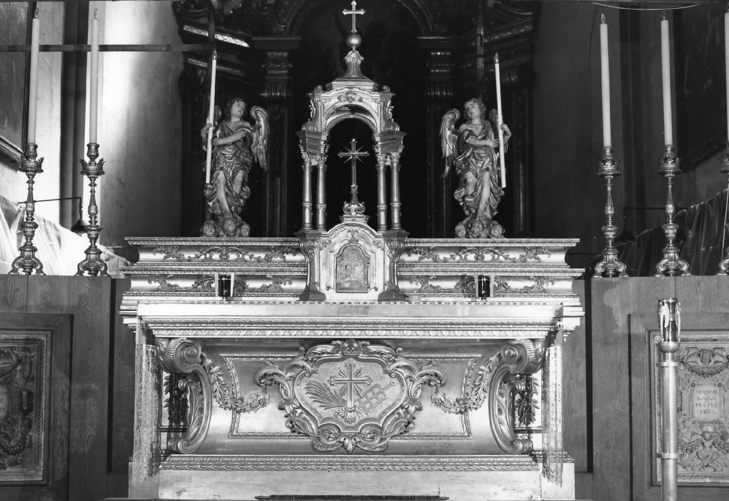 altare maggiore di Pozzi Silvestro (sec. XIX)