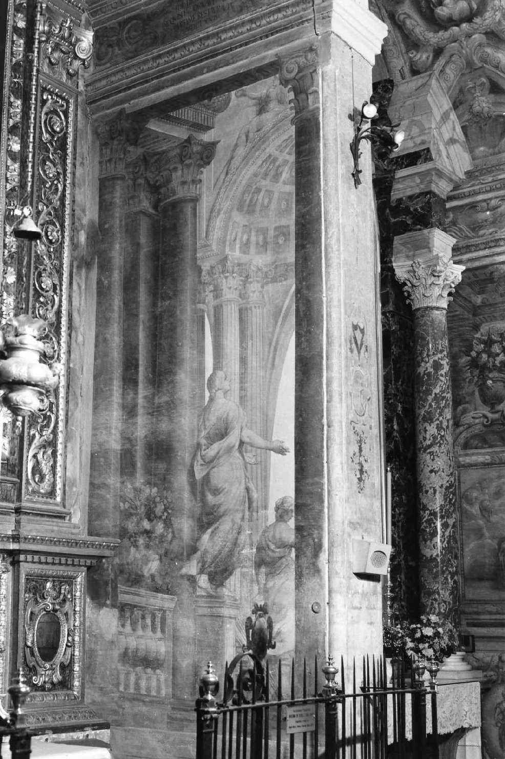 Architettura illusionistica con statue, Dio Padre, Fede e Carità (dipinto, complesso decorativo) di Colonna Angelo Michele, Alboresi Giacomo (sec. XVII)