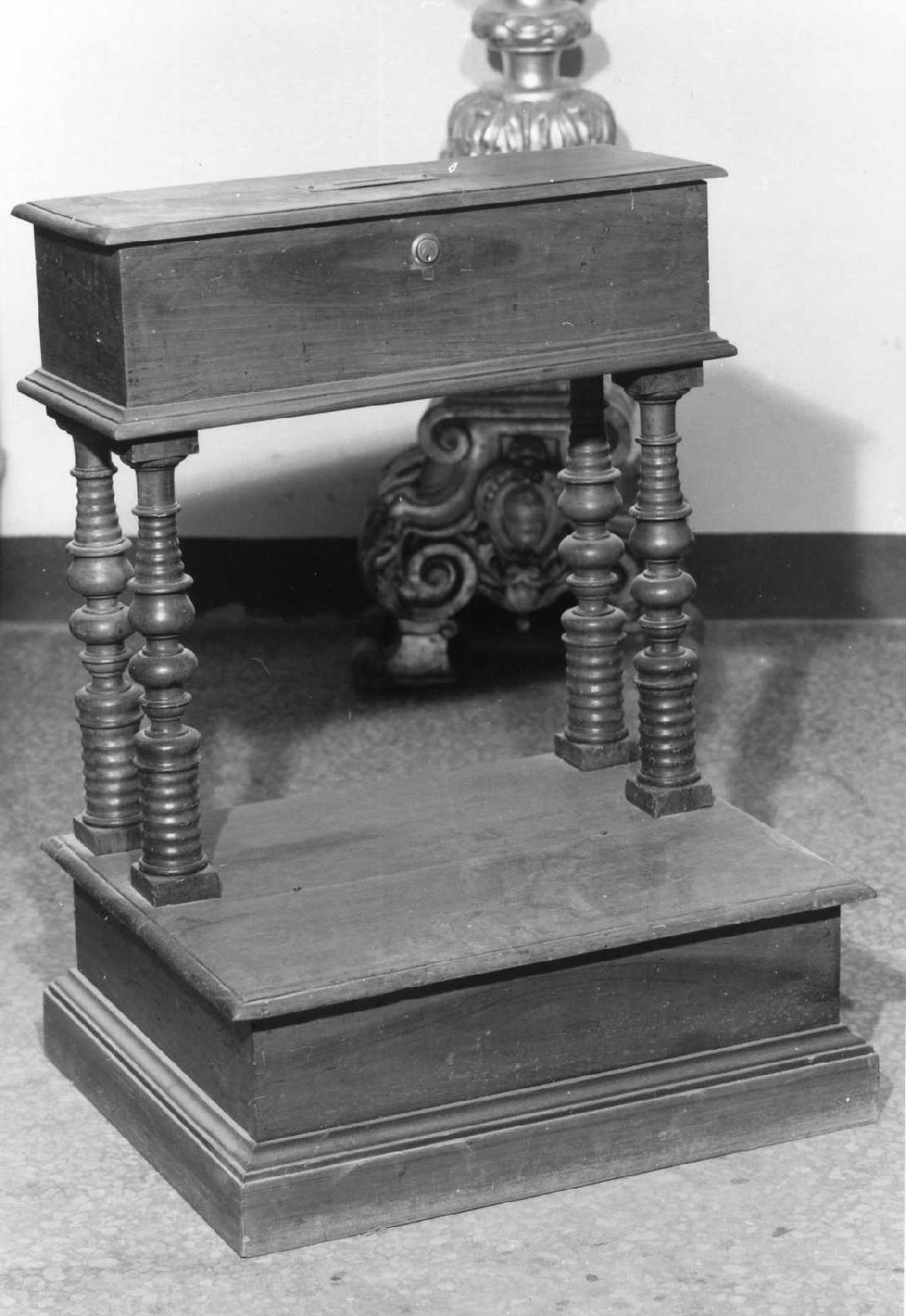 inginocchiatoio - ambito bolognese (prima metà sec. XIX)