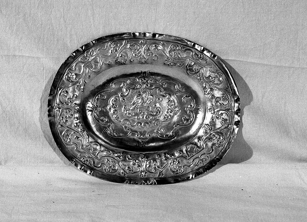 vassoio - ambito bolognese (secc. XVII/ XVIII)