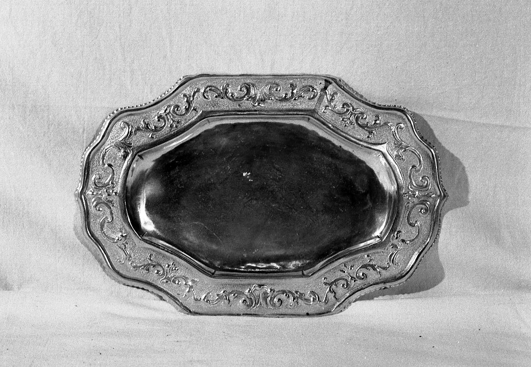 vassoio - ambito bolognese (secc. XVIII/ XIX)