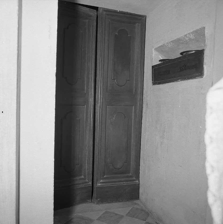 porta - a due battenti - bottega emiliana (sec. XVII)