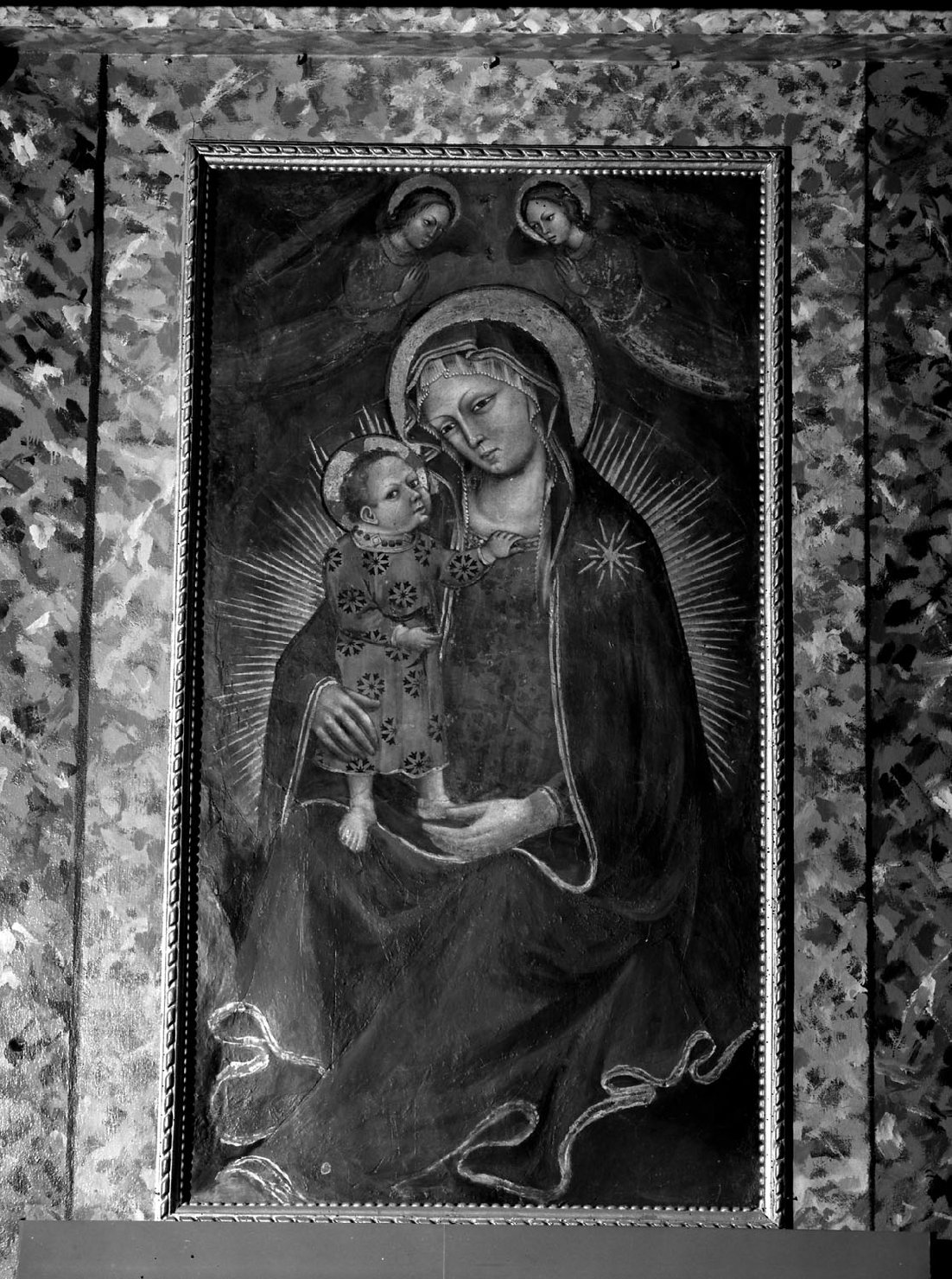 Madonna con Gesù Bambino (dipinto, opera isolata) di Scannabecchi Lippo detto Lippo di Dalmasio (fine/inizio secc. XIV/ XV)
