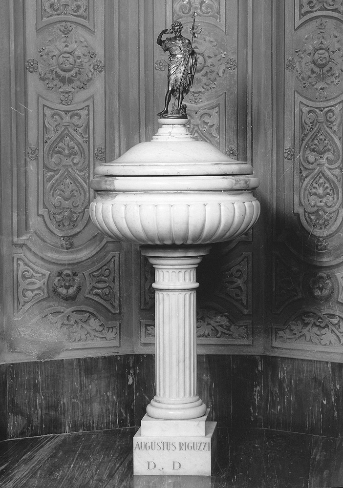 fonte battesimale - a fusto di Laghi, Orsoni Antonio (sec. XX)