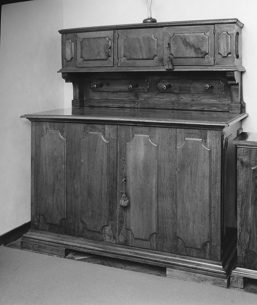 credenza con alzata - manifattura bolognese (sec. XVIII)