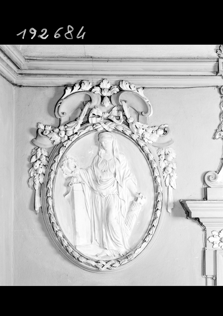 allegoria della storia (rilievo) di Bianconi Carlo (sec. XVIII)