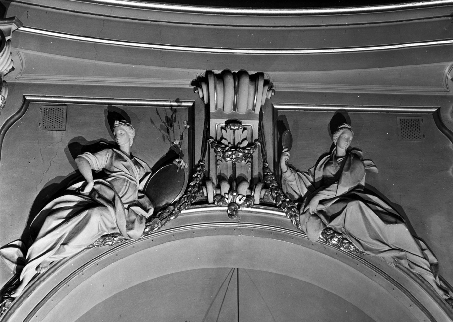fortezza e prudenza (gruppo scultoreo) di Piò Angelo (sec. XVIII)