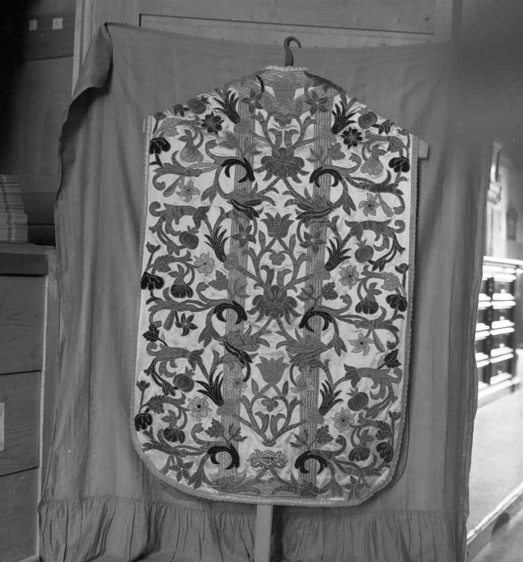 paramento liturgico - manifattura emiliana (sec. XVIII)