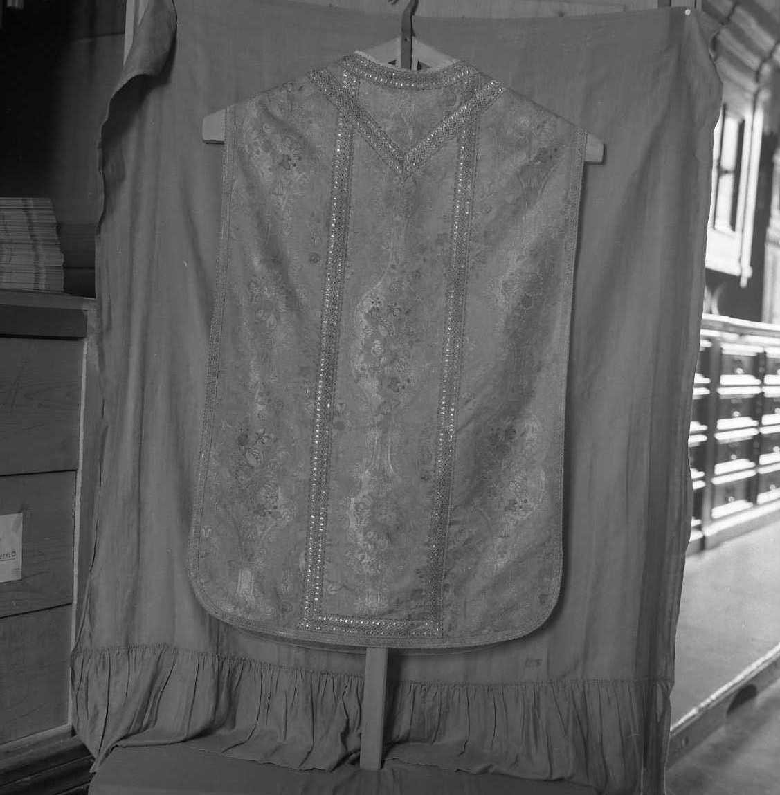 paramento liturgico - manifattura emiliana (sec. XVIII)