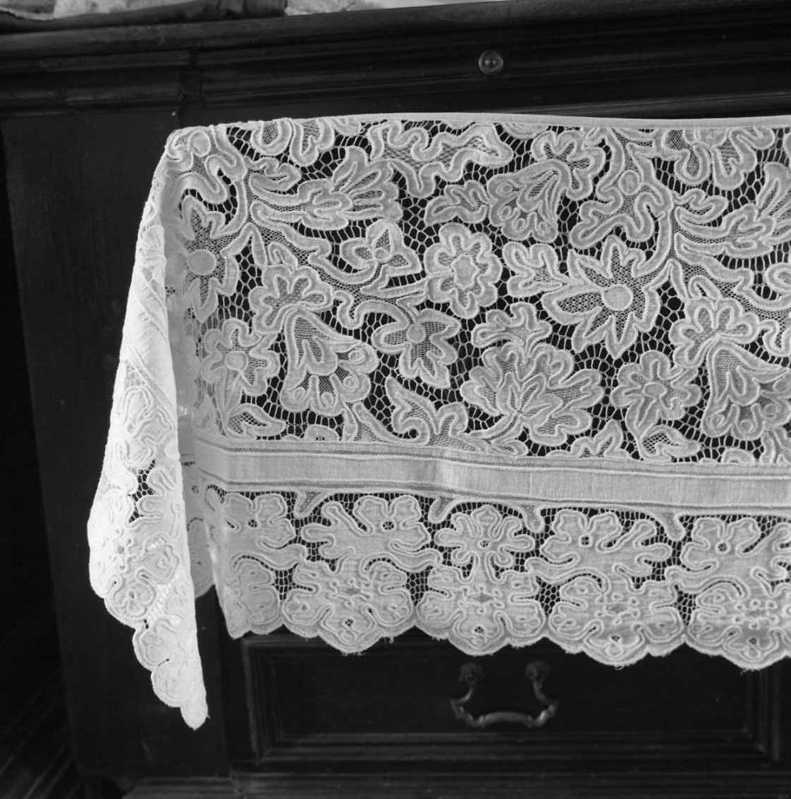 tovaglia d'altare - manifattura emiliana (sec. XIX)