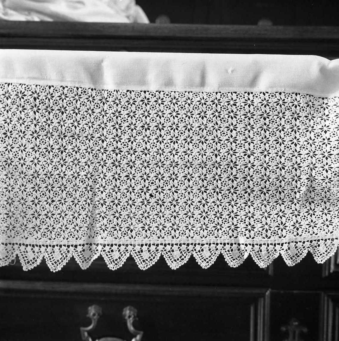 tovaglia d'altare - manifattura emiliana (sec. XX)