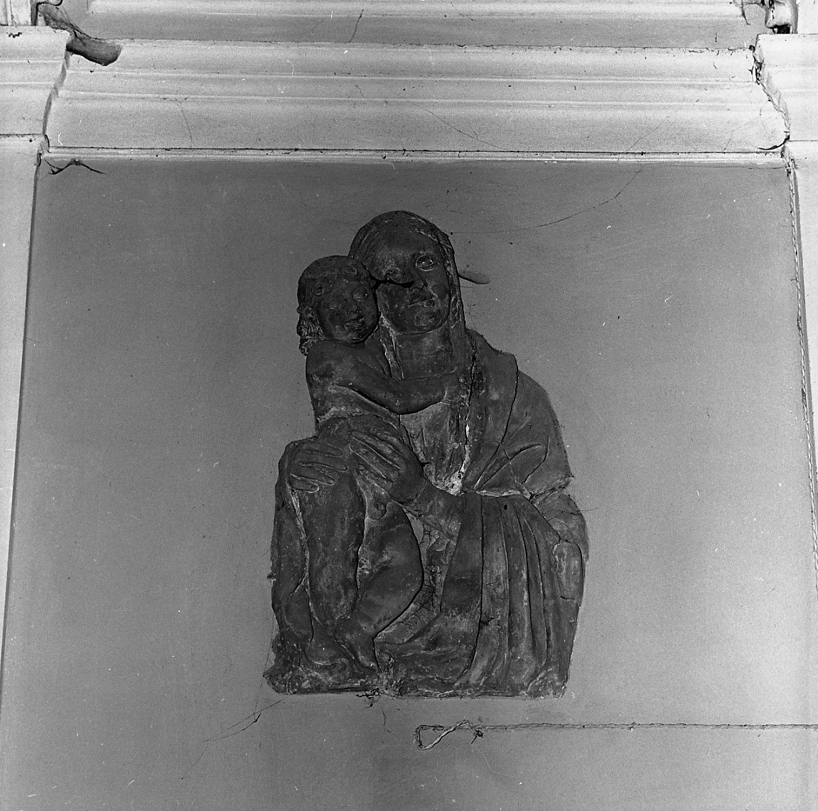 Madonna con Bambino (rilievo) - bottega emiliana (prima metà sec. XVI)