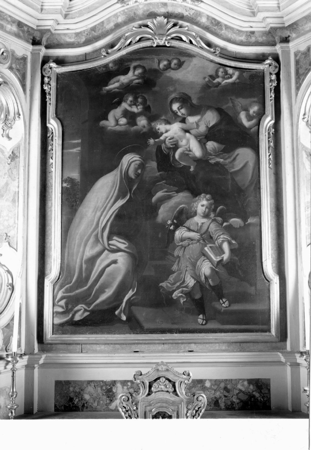 Santa Francesca Romana riceve Gesù Bambino dalla Madonna (dipinto) di Ricci Camillo (primo quarto sec. XVII)