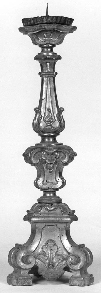 candeliere d'altare - produzione emiliana (seconda metà sec. XVIII)