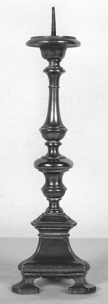 candeliere d'altare - produzione emiliana (metà sec. XVIII)