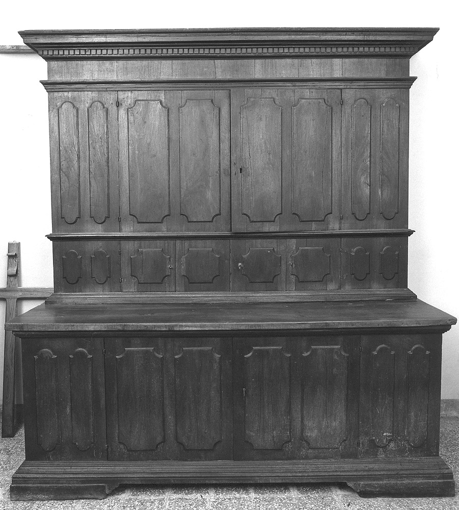 mobile da sacrestia - produzione emiliana (seconda metà sec. XVIII)