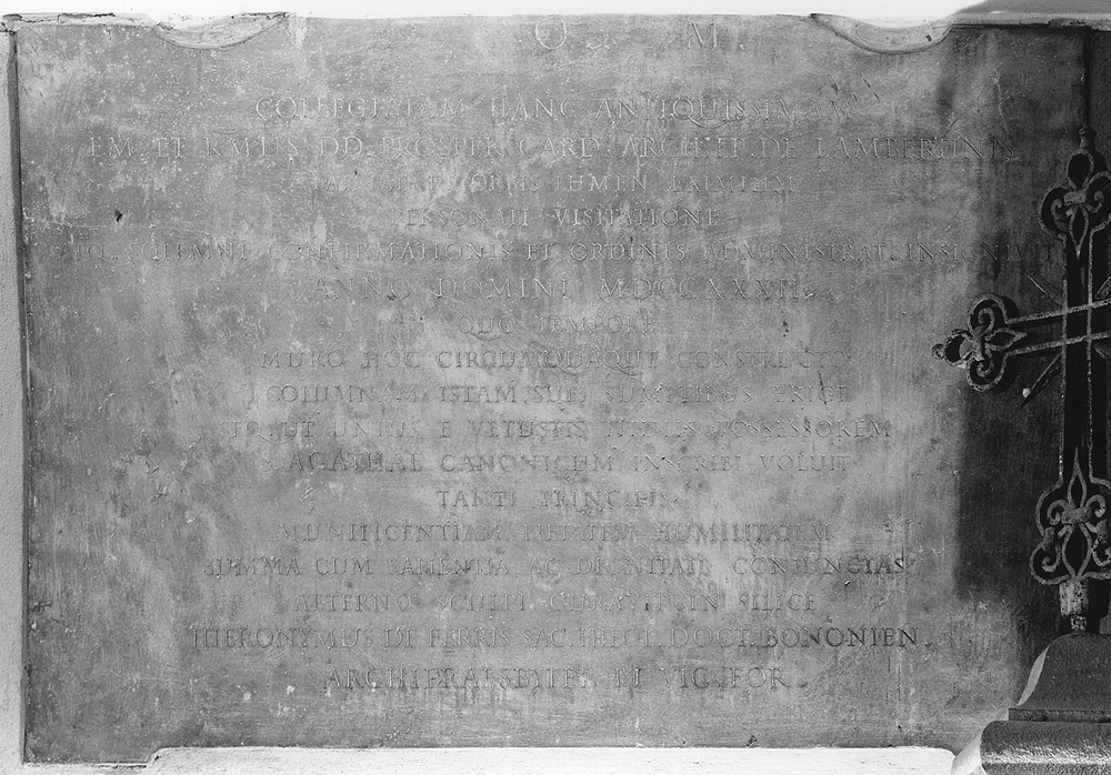 lapide celebrativa - manifattura emiliana (sec. XVIII)