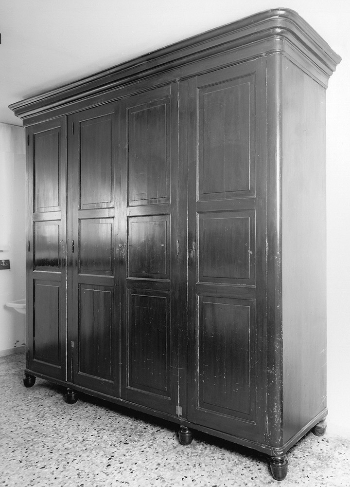 armadio da sacrestia - manifattura emiliana (sec. XIX)