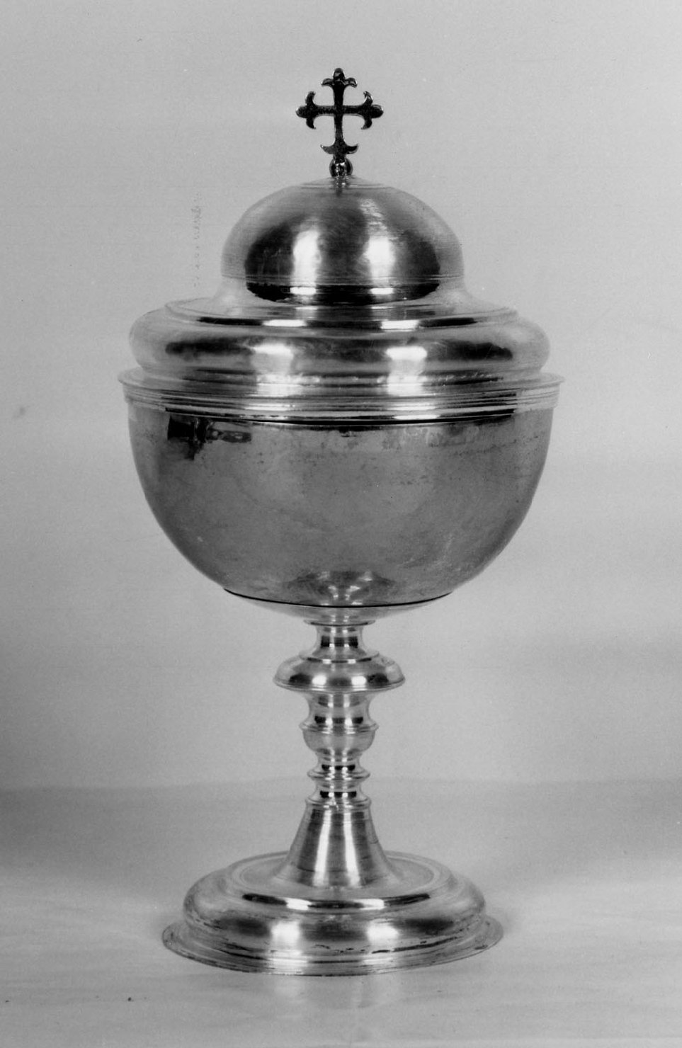 pisside - bottega emiliana (seconda metà sec. XVIII)