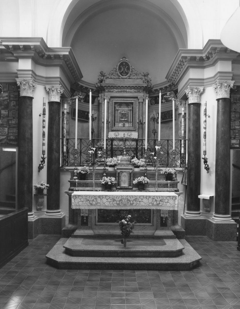 altare di Regazzi Angelo detto Padre Angelo da Ferrara, Busacchi Pio, Nanni Giuseppe, Vespignani Domenico, Giordani Ivo, Giordani Carlo (sec. XIX)
