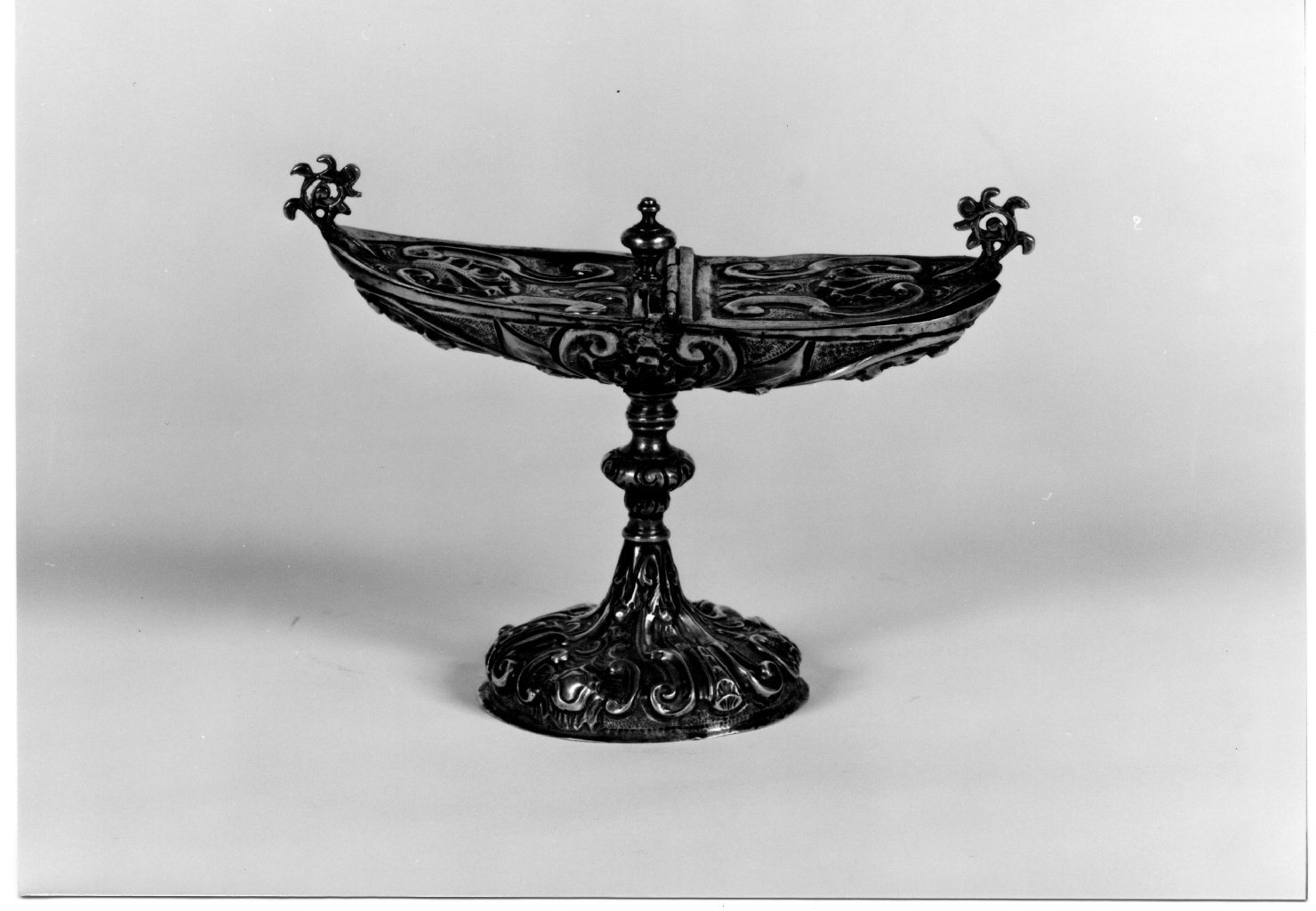 navicella portaincenso - a lucerna, elemento d'insieme - manifattura emiliana (metà sec. XVII)