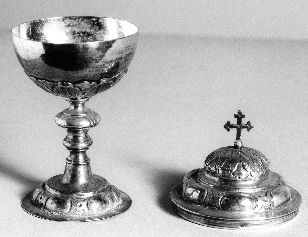 pisside da viatico - bottega bolognese (sec. XVIII)
