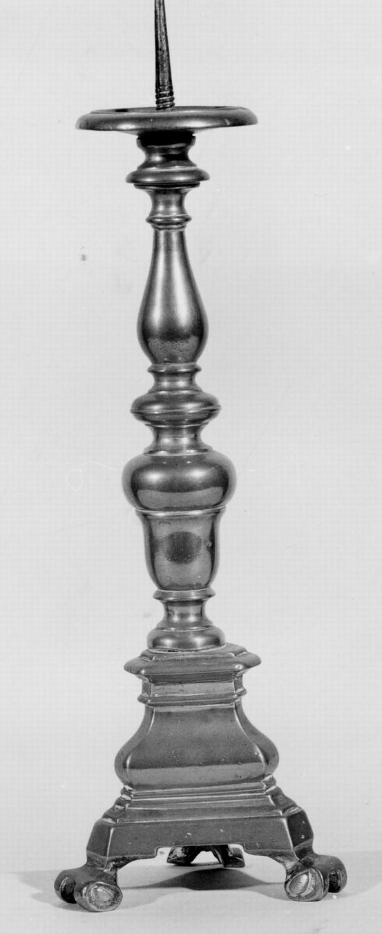 candeliere, serie - manifattura emiliana (sec. XVII)