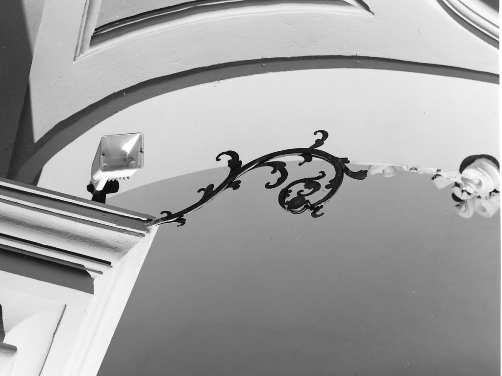 candeliere da parete, serie - manifattura emiliana (sec. XVIII)