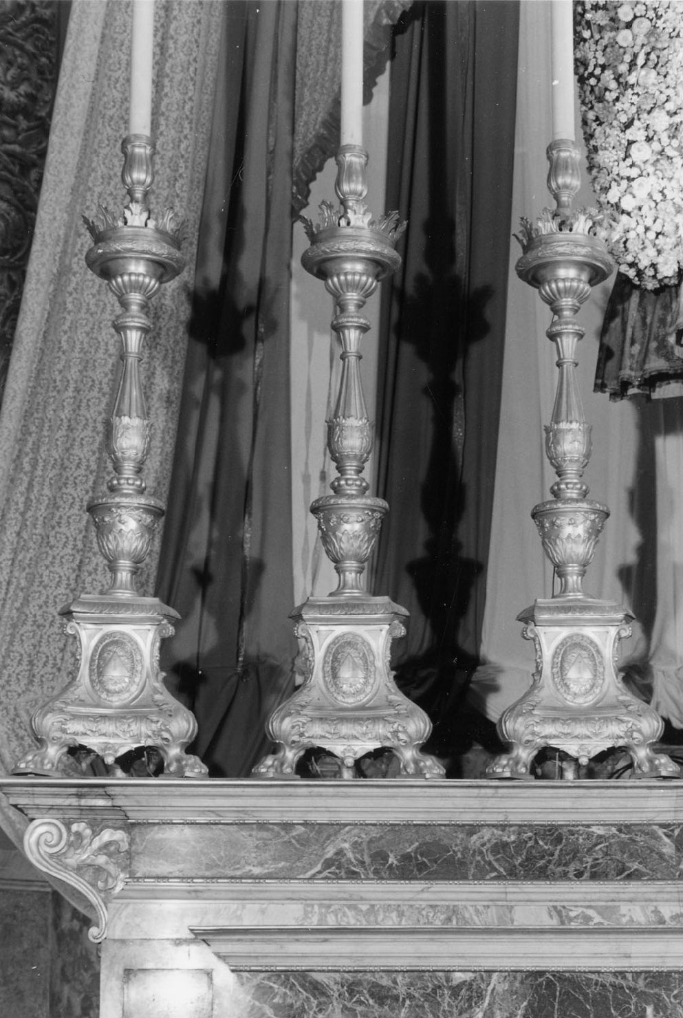 candeliere d'altare, serie - bottega emiliana (terzo quarto sec. XIX)