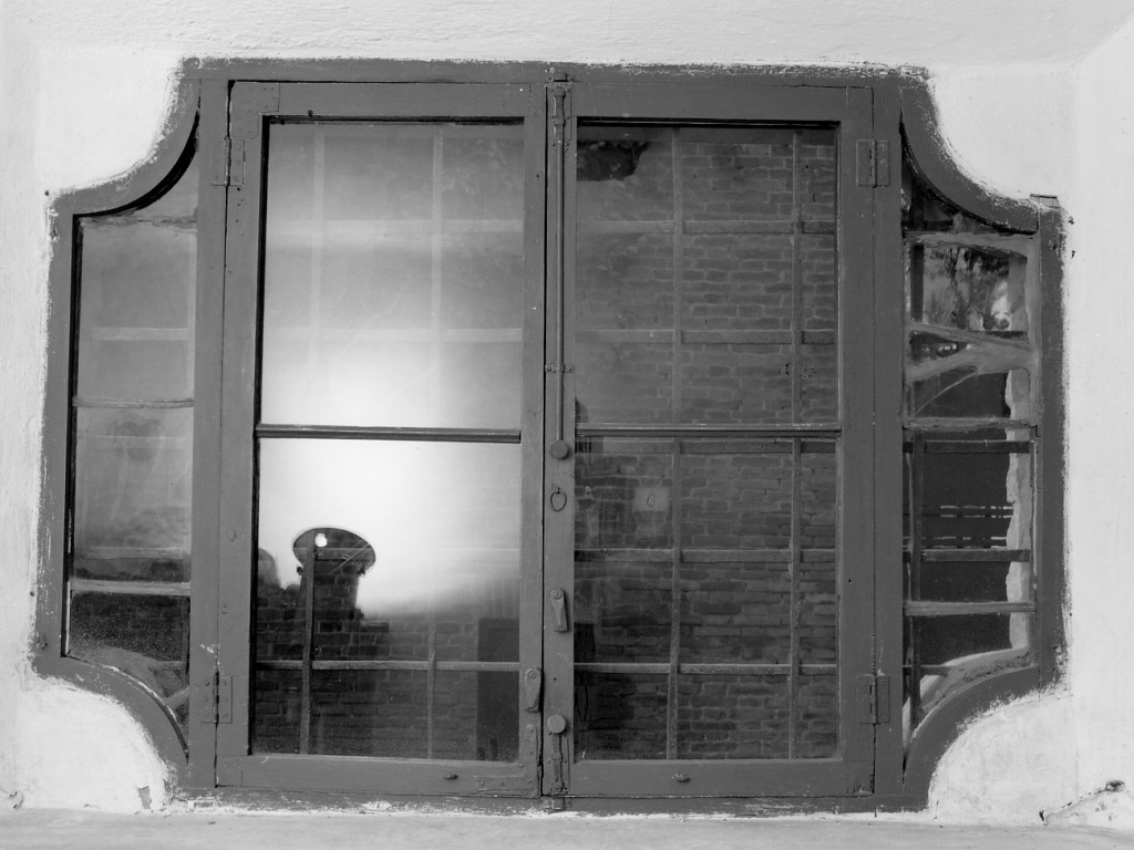 finestra, serie - manifattura emiliana (sec. XIX)