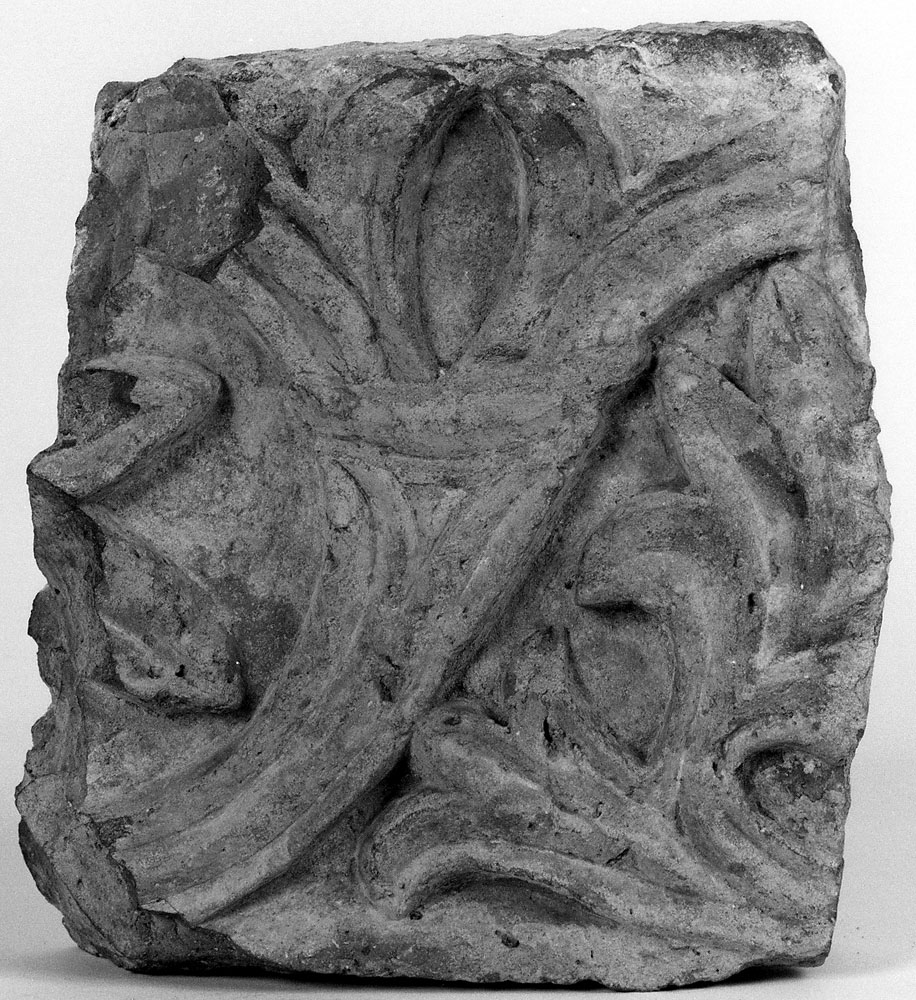 motivi decorativi vegetali e geometrici (rilievo, frammento) - manifattura emiliana (sec. VIII)