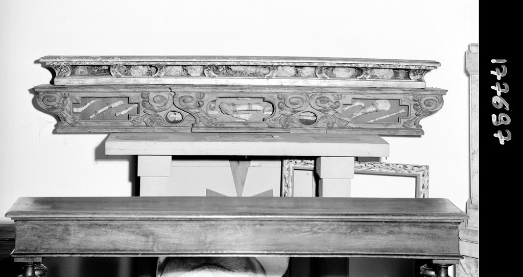 gradino-reliquiario - manifattura emiliana (seconda metà sec. XVIII, sec. XIX)