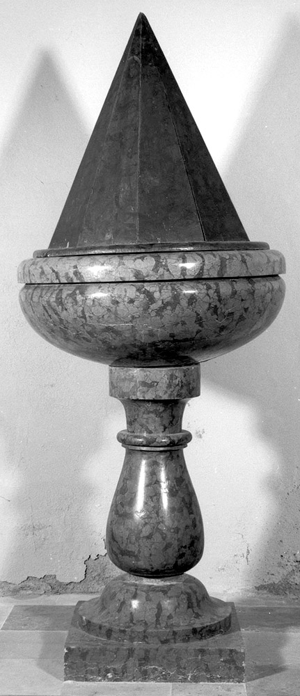 fonte battesimale - a fusto - manifattura emiliana (seconda metà sec. XIX)