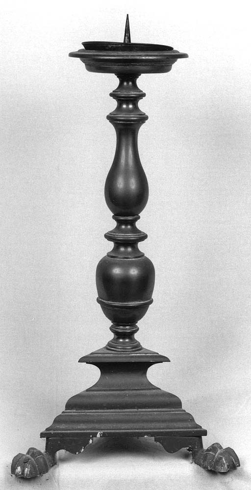 candeliere d'altare - produzione emiliana (sec. XVII)