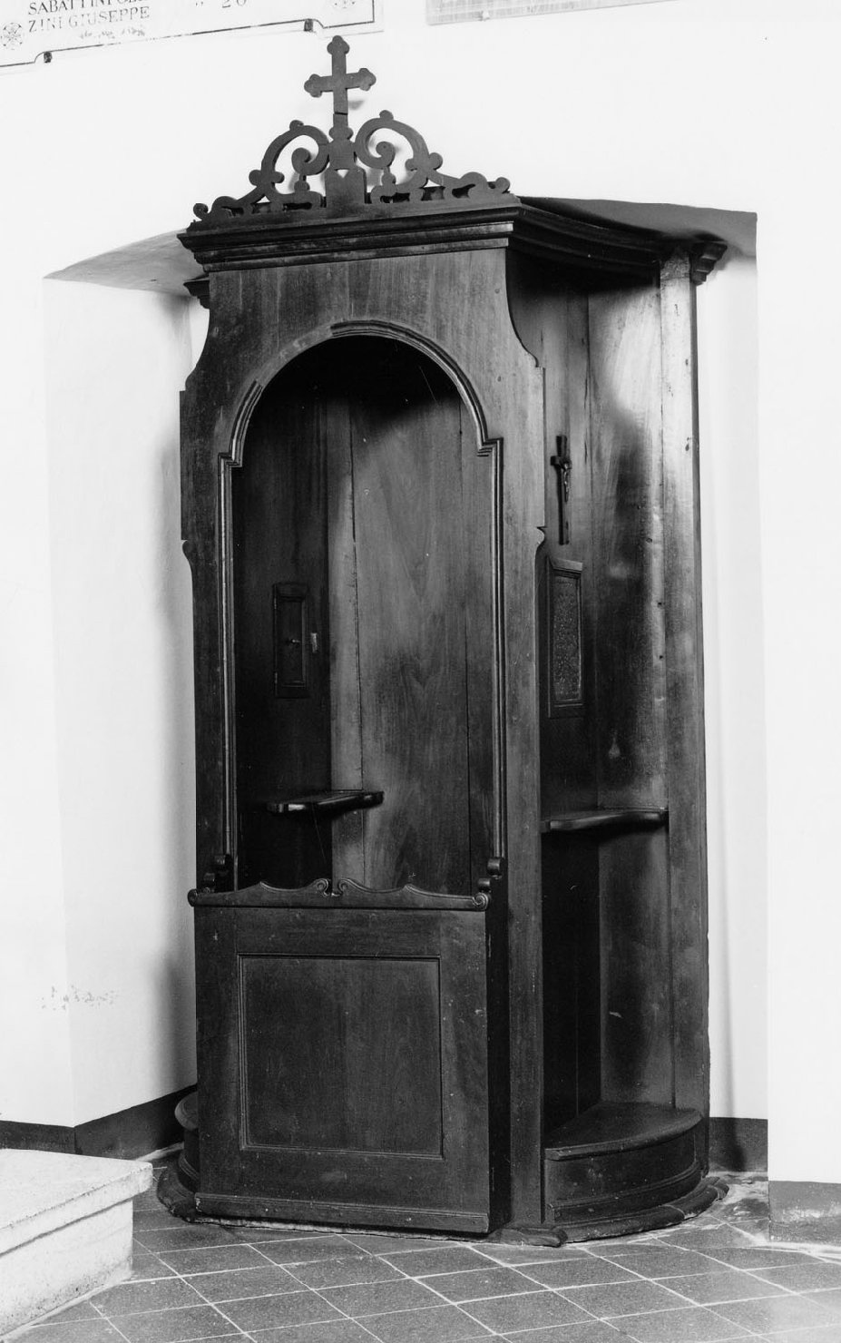 confessionale - manifattura emiliana (sec. XVIII)