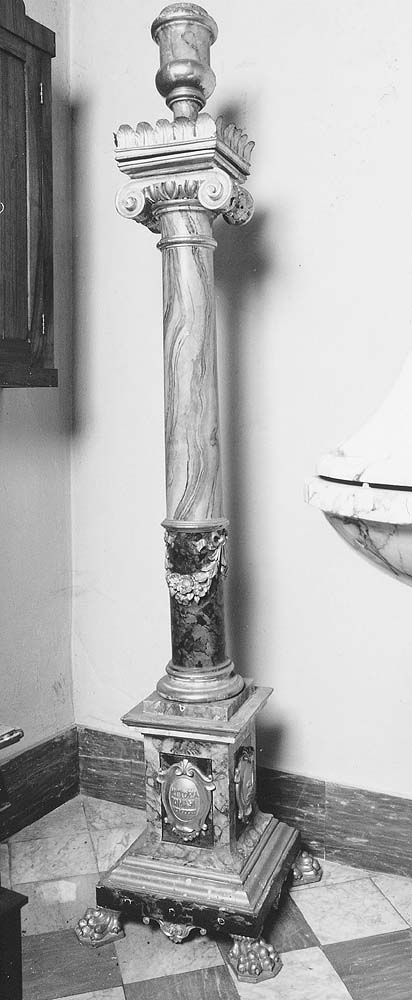 candelabro - produzione emiliana (sec. XX)