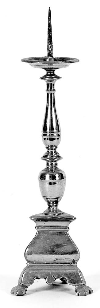 candeliere d'altare - produzione emiliana (seconda metà sec. XVII)