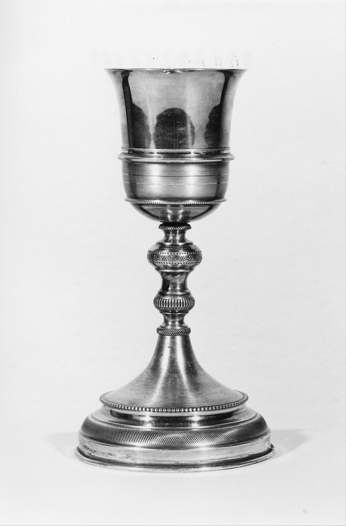 calice - manifattura emiliana (primo quarto sec. XX)