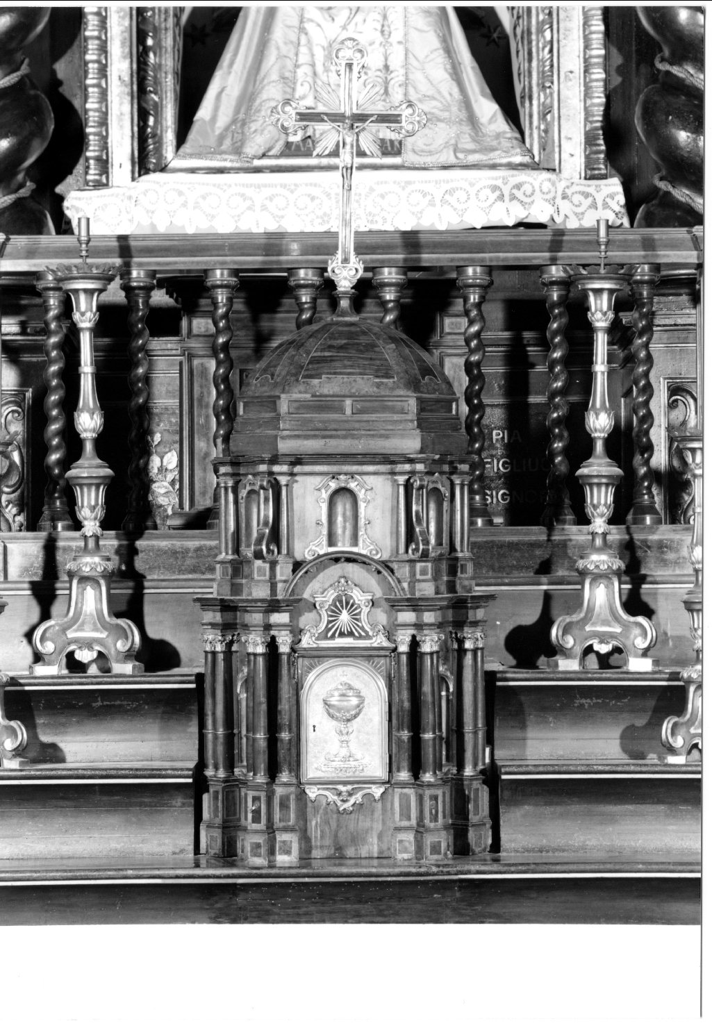 tabernacolo - a tempietto di Resta Domenico (sec. XVIII)