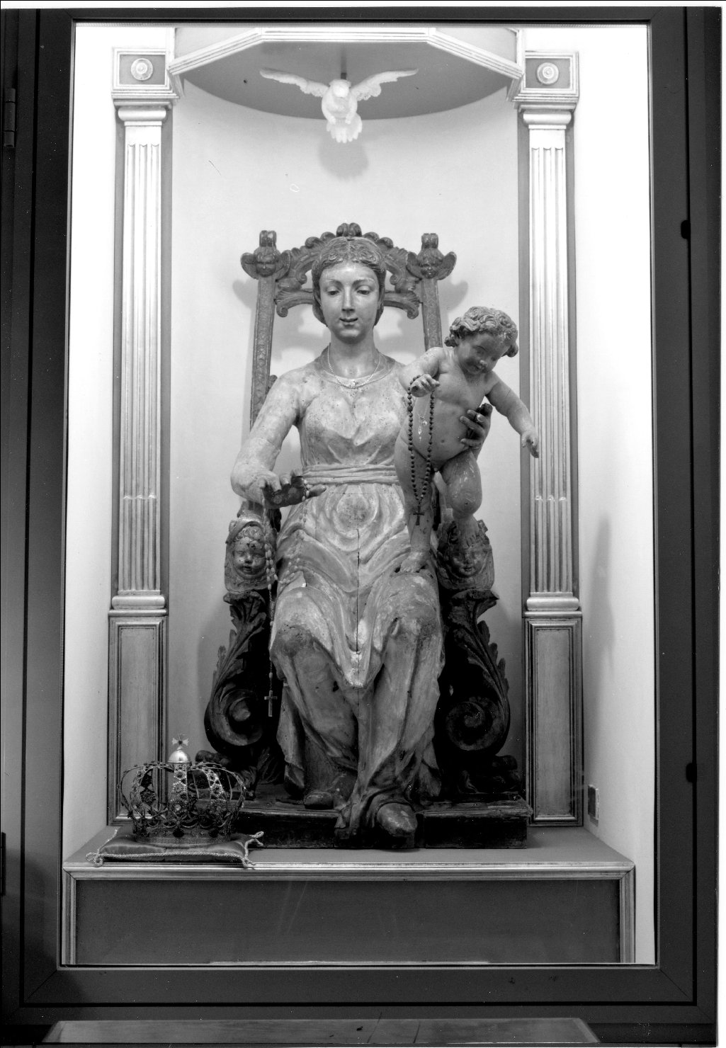 Madonna con Bambino in trono (scultura) - ambito ferrarese (seconda metà, prima metà, prima metà sec. XV, sec. XVI, sec. XVII)