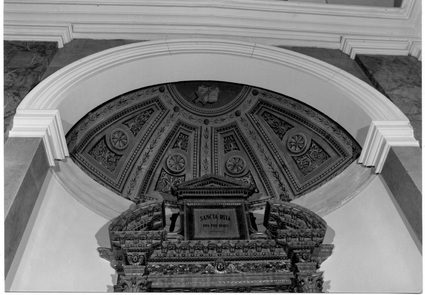 motivi decorativi (dipinto) - ambito ferrarese (primo quarto sec. XX)