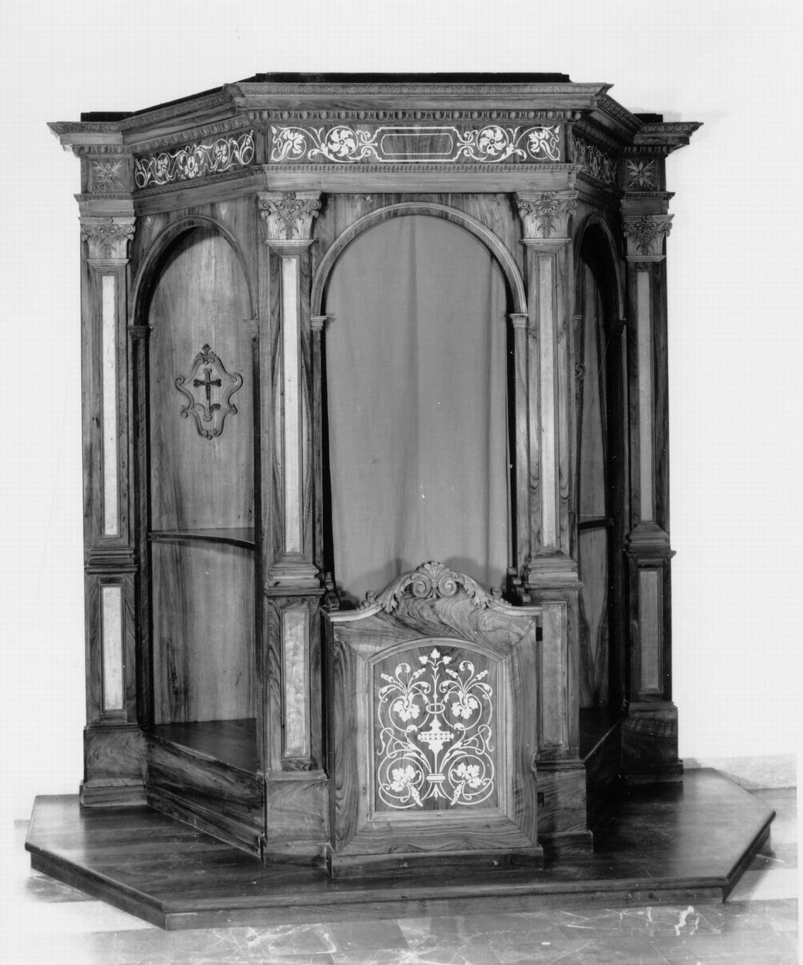 confessionale - manifattura emiliana (sec. XX)