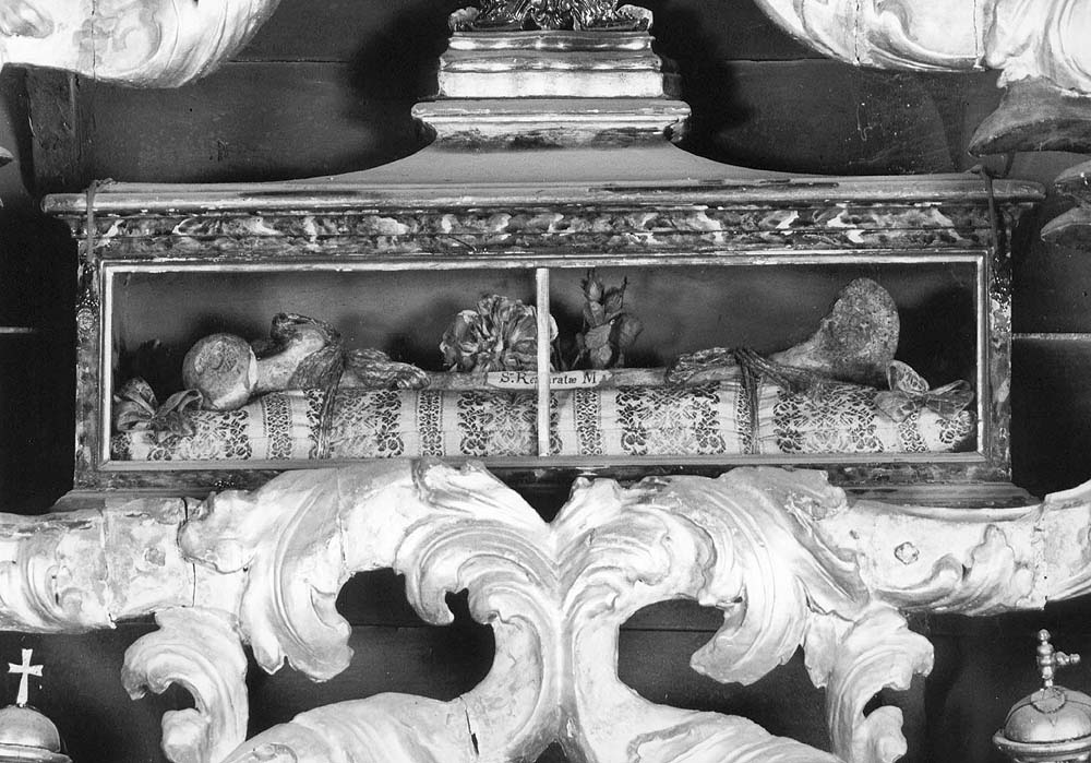 reliquiario a teca - a urna - produzione emiliana (sec. XVIII)