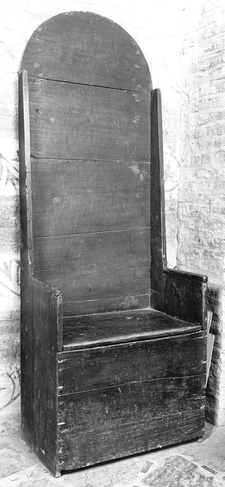 seggiolone - produzione emiliana (sec. XVI)