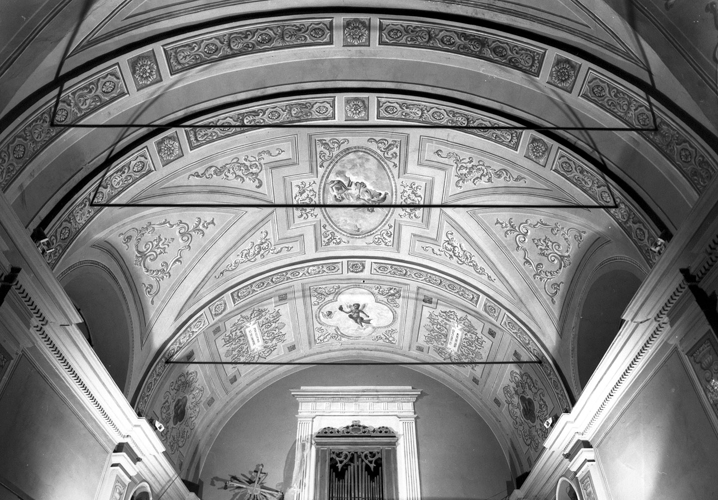 motivi decorativi vegetali; angeli; San Paolo; San Pietro (decorazione pittorica) - ambito emiliano (sec. XX)