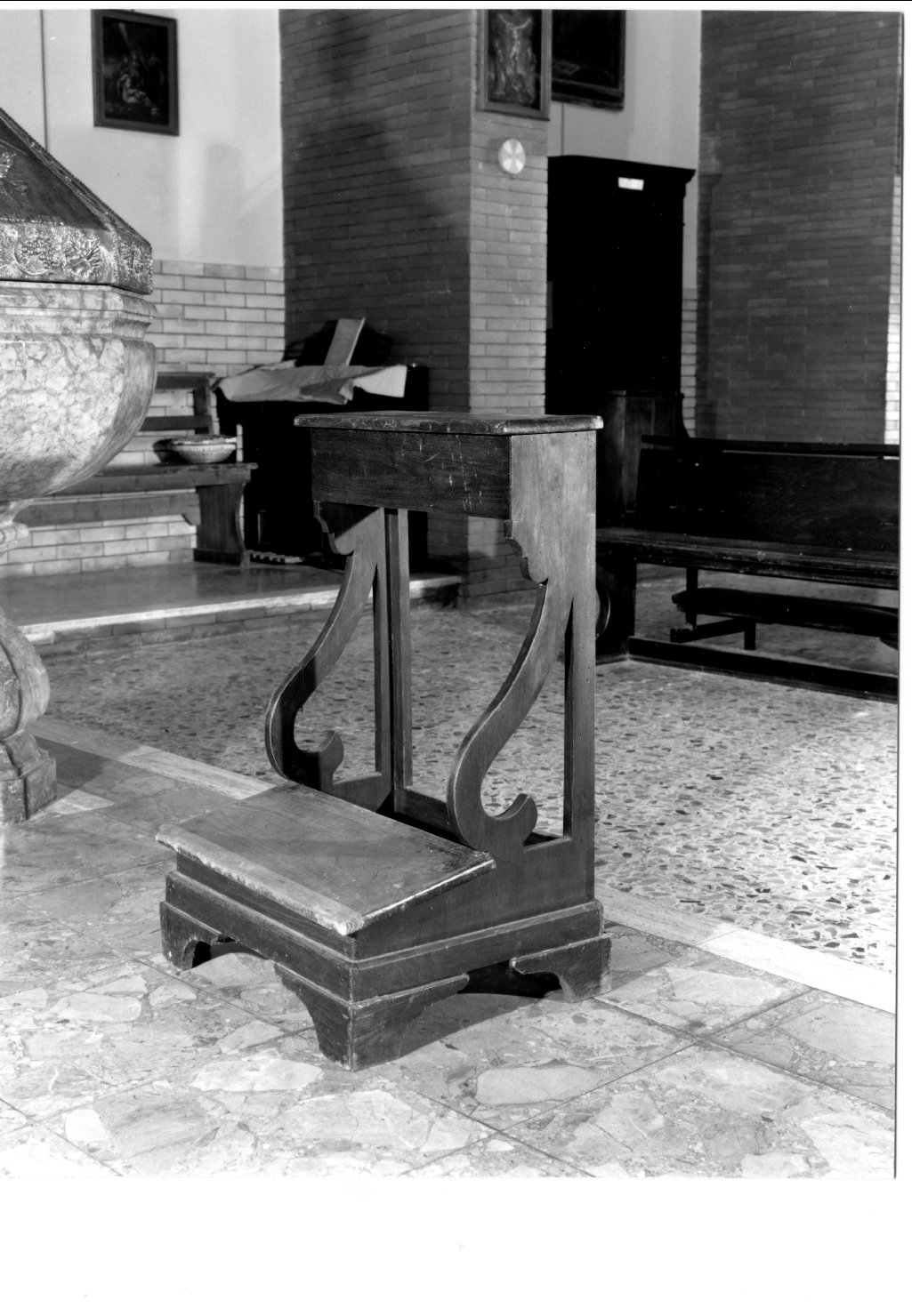 inginocchiatoio - manifattura emiliana (ultimo quarto sec. XVIII)