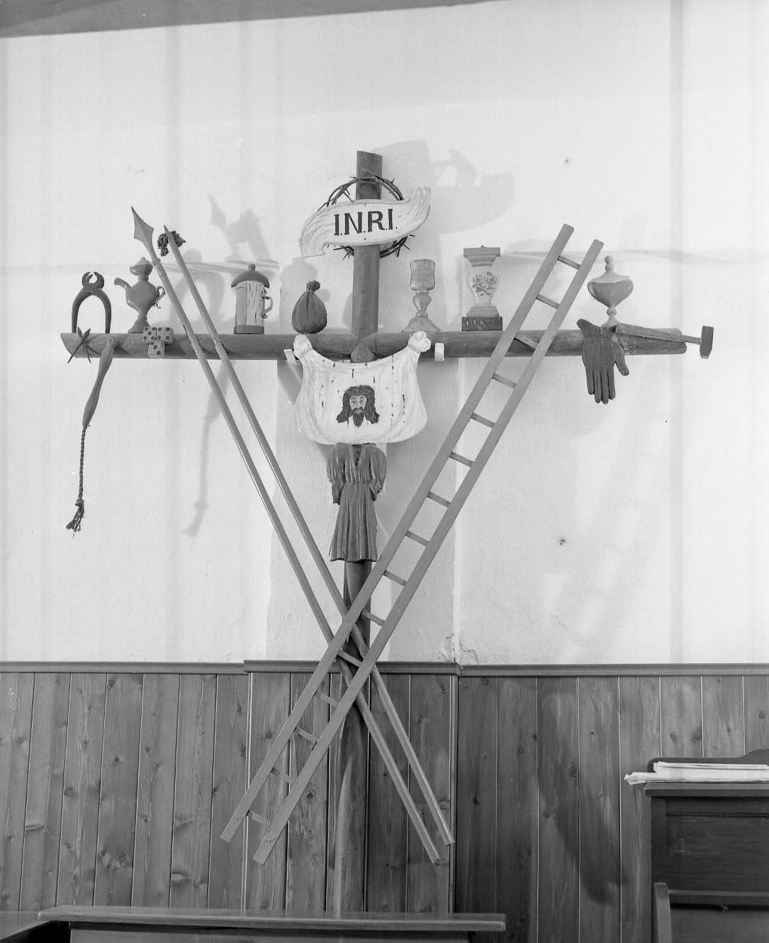 croce penitenziale - manifattura emiliana (seconda metà sec. XIX)