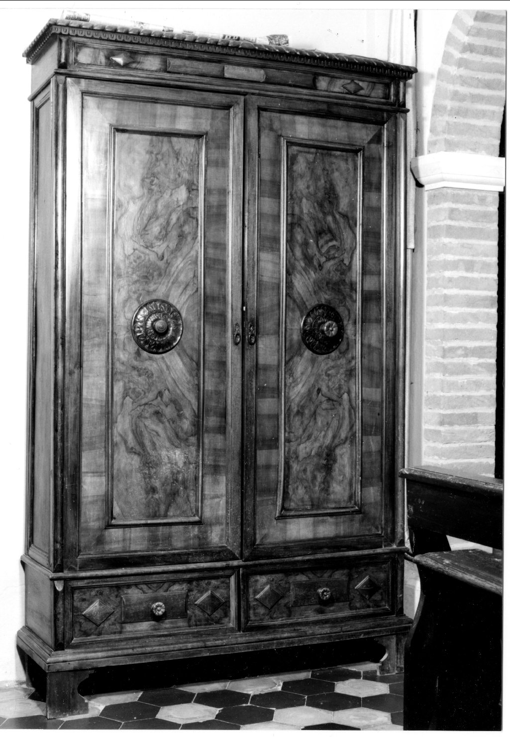 armadio - manifattura ferrarese (secc. XIX/ XX)