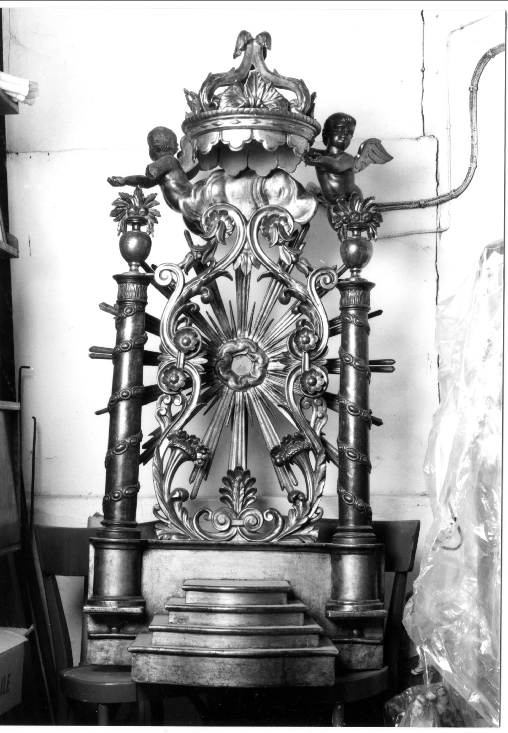 trono per esposizione eucaristica - manifattura ferrarese (secc. XIX/ XX)