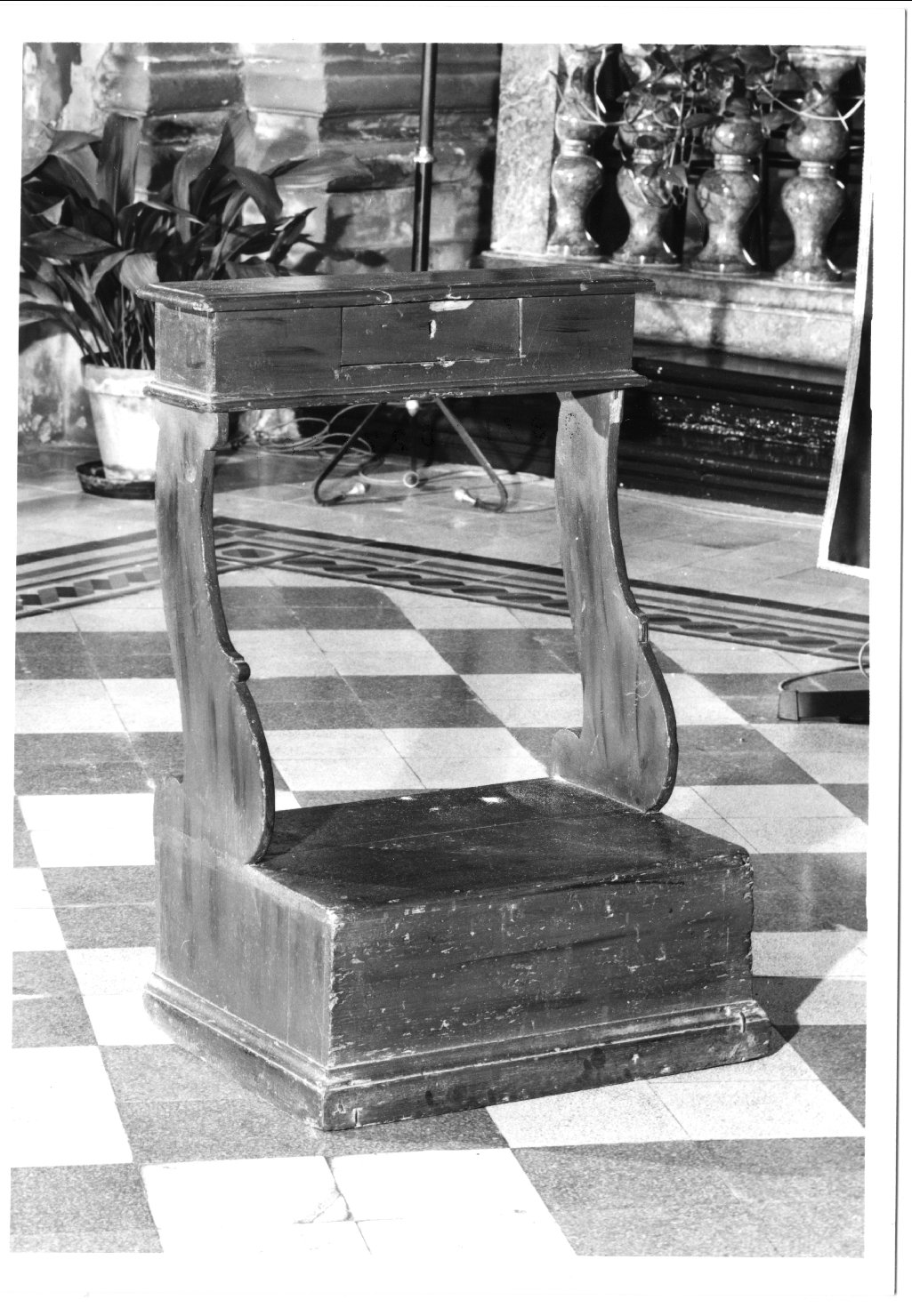 inginocchiatoio - manifattura emiliana (sec. XIX)